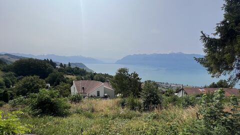 VILLA CHALET AVEC PERMIS DE RENOVATION EN FORCE- (rénovation totale)