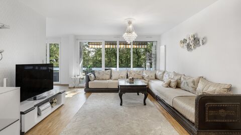 Condominium apartment CH-1214 Vernier