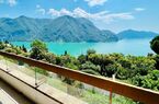 Delizioso attico 3 locali con spettacolare vista lago, monti e città