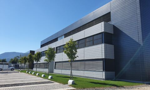 Your future professional surface in the heart of the Jura Arc