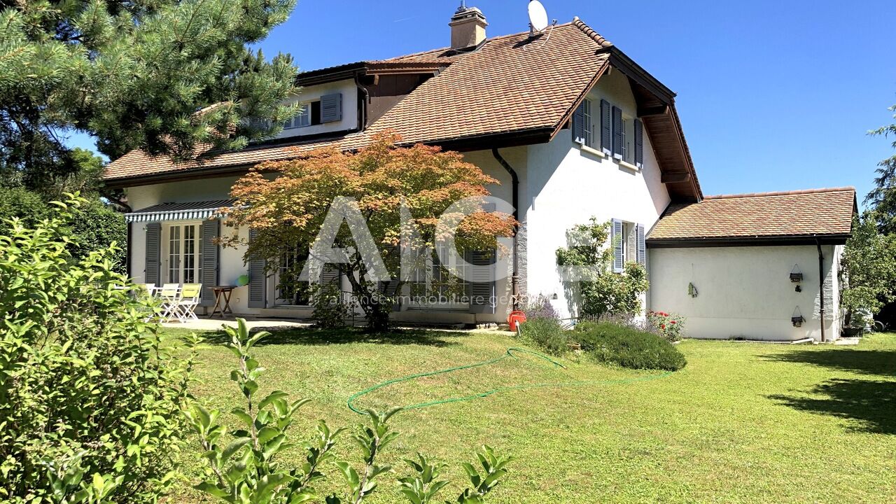 Magnificent and bright detached villa