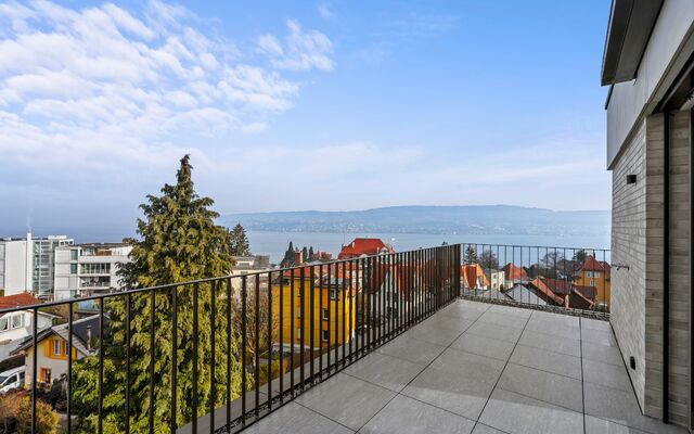 First Letting of a Stylish Penthouse Apartment with Lake View