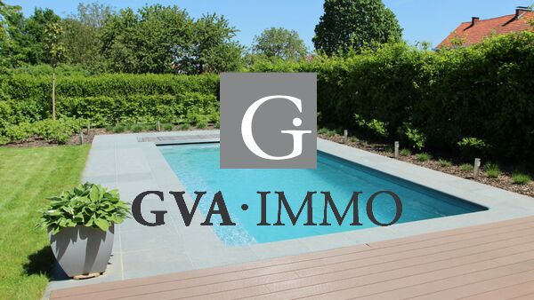 OFF MARKET - Superb detached house with swimming pool