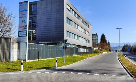 Grosszügiges Einzelbüro in Bürogemeinschaft