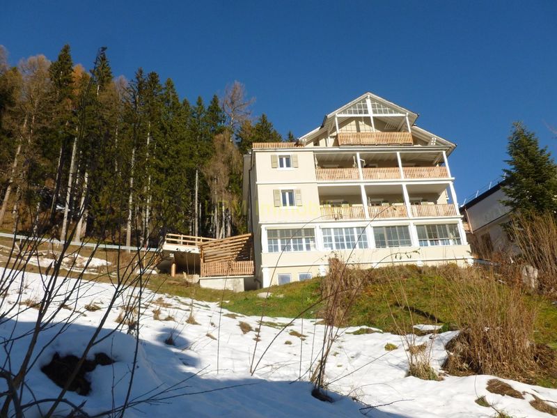 Beautiful 2 bedroom appat. 110m2p on the heights of Leysin
