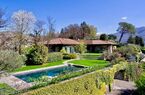 Spaziosa ed elegantissima villa di prestigio con una magnifica vista