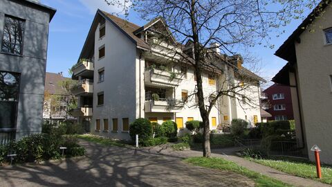 zentral - geräumig - mit Lift