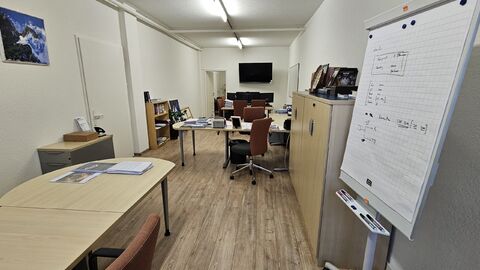 A louer surface administrative complètement aménagée