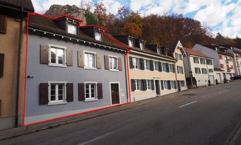 Twin house CH-4112 Flüh, Talstrasse 5