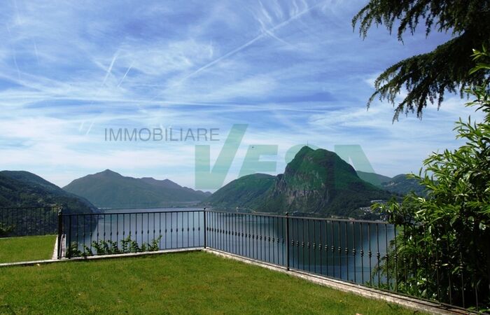 Grande proprietà in magnifica posizione con vista stupenda