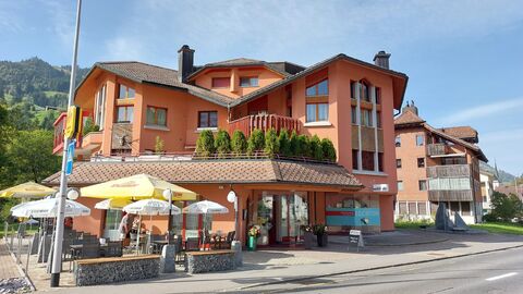 zentral gelegene 4.5 Zimmer-Wohnung mit grosser Terrasse