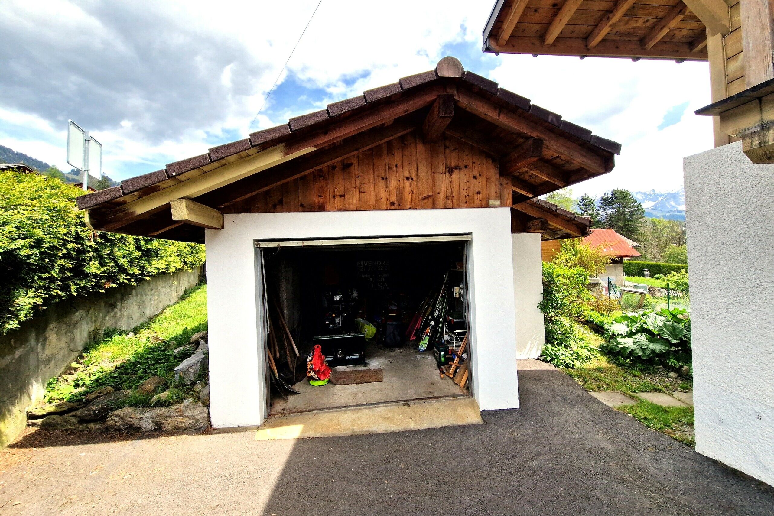 Garage