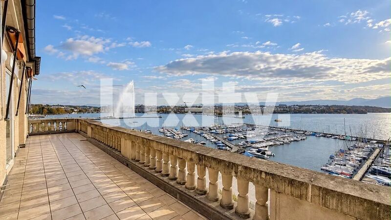 Appartement de 7 pièces en location à Canton de Genève – Genève – 210 m² à Genève
