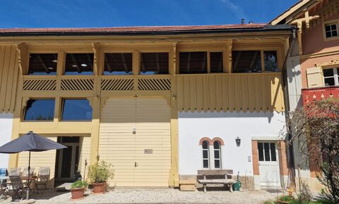 Bureaux atypiques avec cachet à louer – Bourguillon (Fribourg)