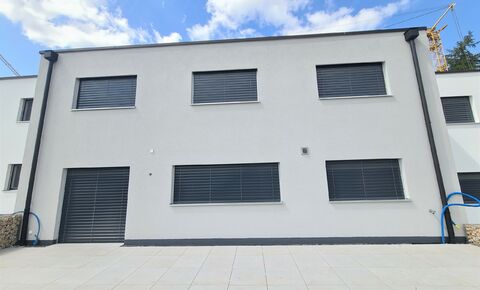 Semi-detached villa of 5.5 rooms on 141 m²