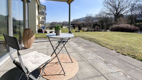 3.5-Zimmer-Erdgeschosswohnung mit Garten und Lift