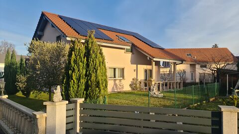 Superbe villa moderne dans quartier résidentiel
