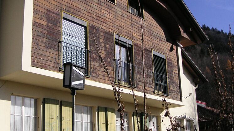 Les Avants : Magnifique demeure collective à rénover Les Avants : Magnifique demeure collective à rénover