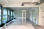 Récente surface administrative 
d'env. 230 m² au rez avec 4 pl. ext.