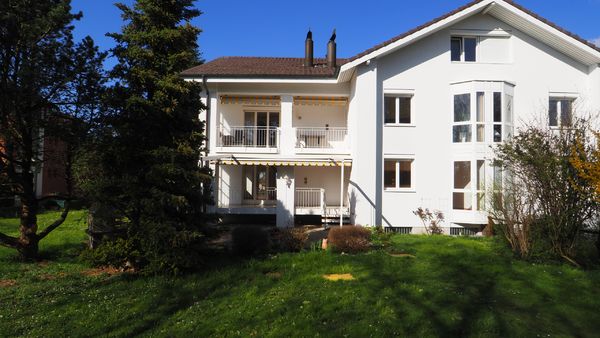 Spacious condominium on the Binninger Hügel