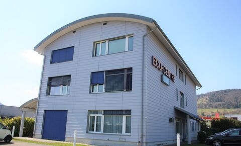 Commercial space of 43 m2 - close to the A16