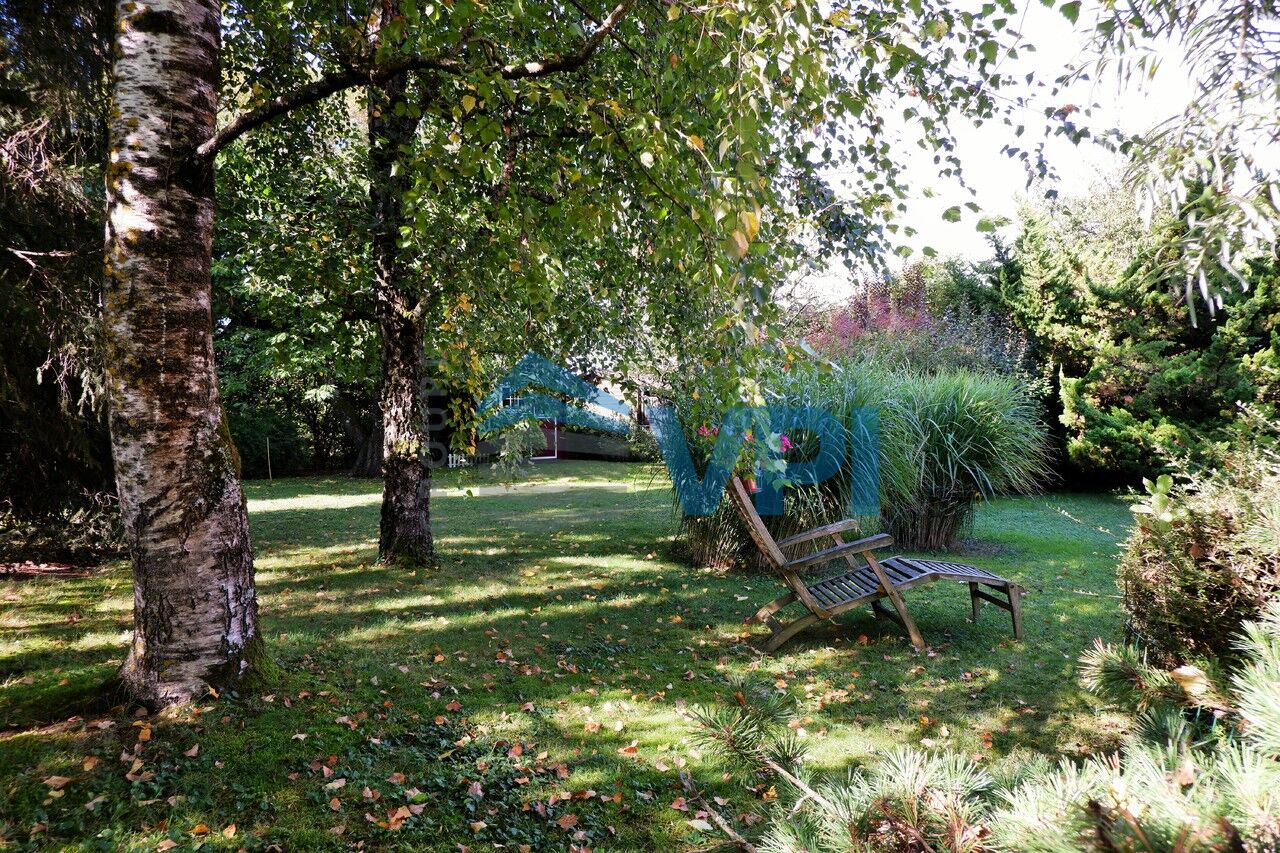Jolie maison familiale avec dépendance