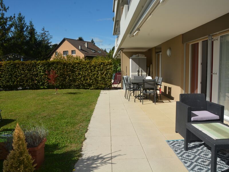 A vendre appartement 3.5 avec terrasse et jardin, Lausanne Région.
