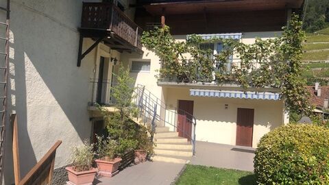 A saisir à Ollon : maison de deux logements. Aucuns travaux à prévoir.