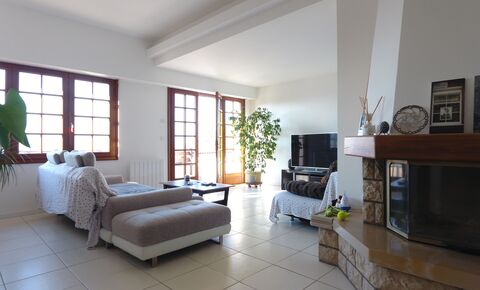 Villa jumelée - Belle vue dégagée