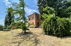 Herrliche historische Villa mit schönem Park und fantastischer Sicht