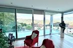 Elegant 4,5-room penthouse with large rooftop terrace and top view