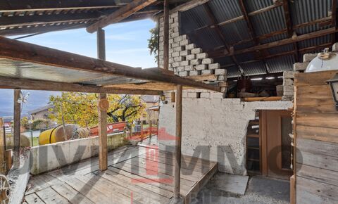 Charmante grange avec belle terrasse, garage box et place de parc