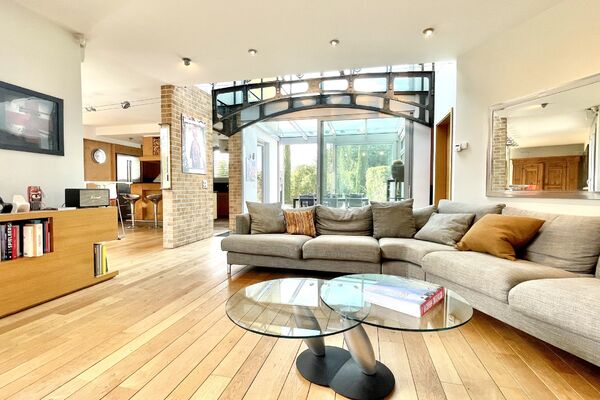 Magnificent detached villa