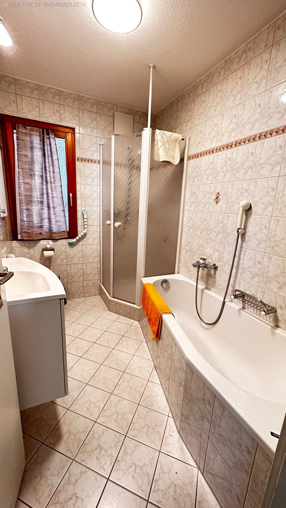 Bad/Dusche EG