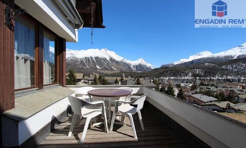 Holiday residence affording unique views for annual lease