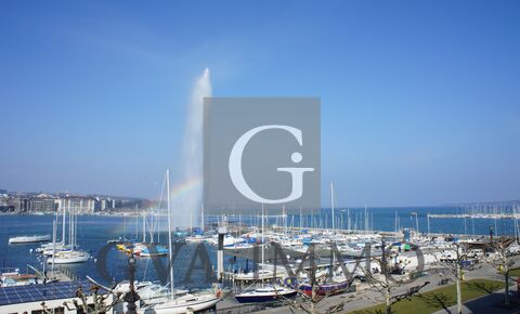 SOLD BY GVA-IMMO SA:
Luxury apartment on the lake of Geneva