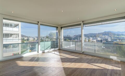 Geniale 3.5-Zimmer-Wohnung mit Wintergarten