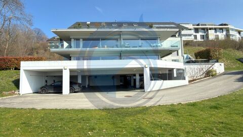 SOMPTUEUX APPARTEMENT EN DUPLEX DE 5.5 PIÈCES AVEC VUE SUR LE LAC