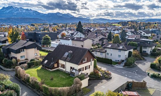 Freistehendes Einfamilienhaus - Potenzial inklusive! 