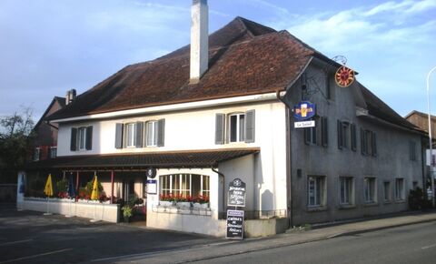 Café restaurant with apartment and rooms for staff