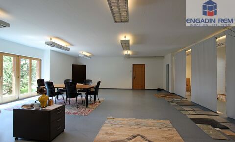 Wiederverkauf - geräumige Büro-/Gewerberäumlichkeit