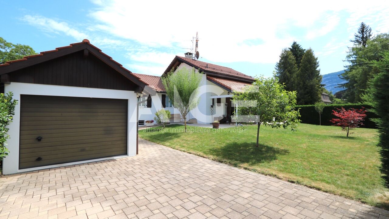 Delightful detached villa in peace in Troinex