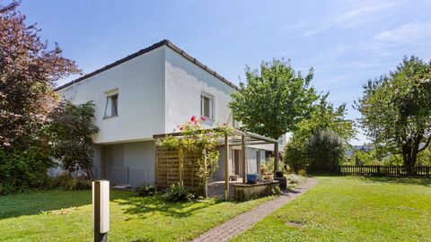 4½-Zimmer-Atriumhaus mit grossem Garten und separater Garage