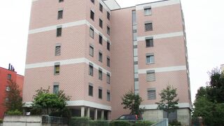 APPARTEMENT DE 2½ PIECES
PROCHE DE TOUTES COMMODITES