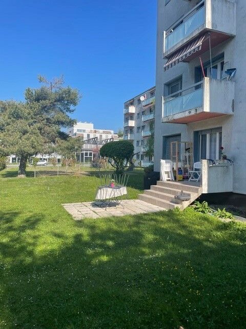 Appartement de 3 pièces au rez avec jardin