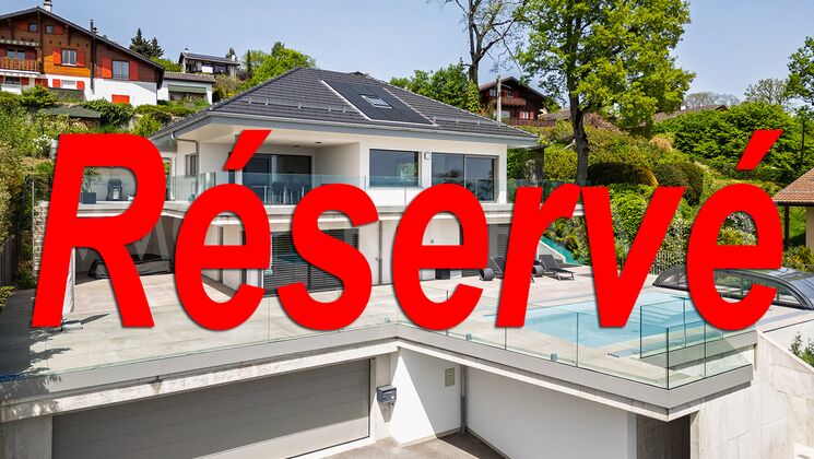 RÉSERVÉ : Superbe villa avec vue panoramique