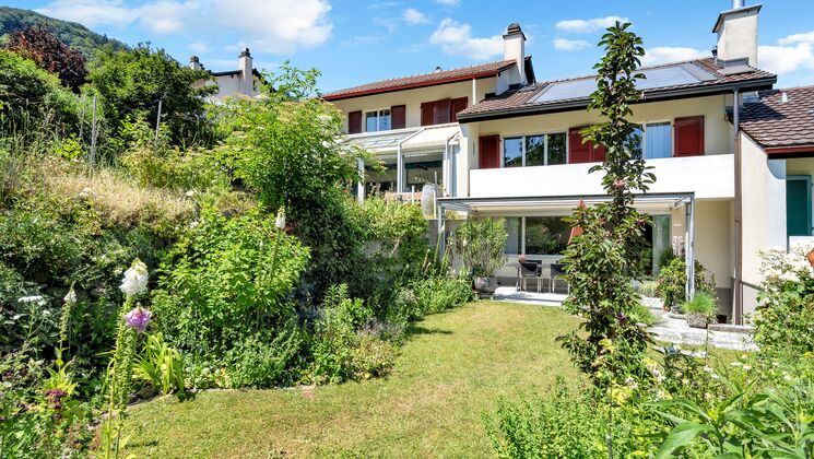 Schönes 5.5- Zimmer Reihenmittelhaus mit Garten