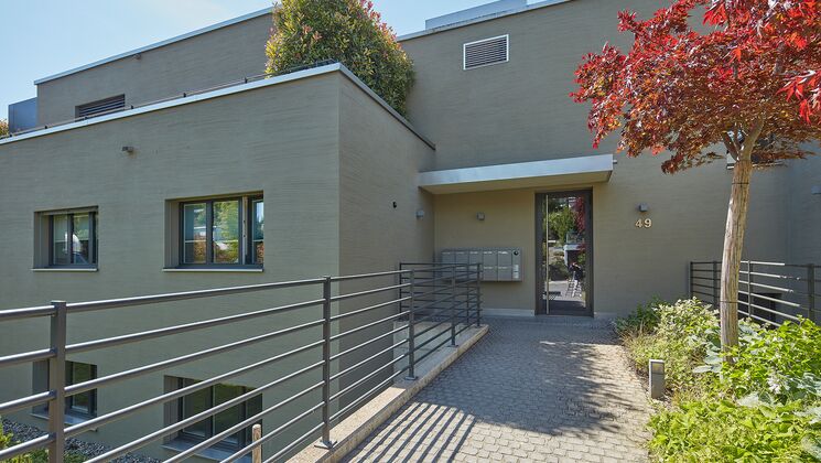 Moderne Gartenwohnung mit traumhafter Aussicht