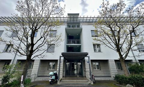 Attractive 4.5-room duplex apartment in the popular St. Johann quarter