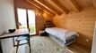 Chalet 7.5 pces - 186m2, 4 chambres, un couvert à voitures